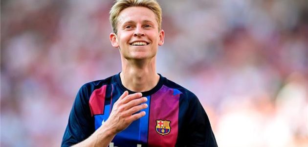 دي يونج يرد على إمكانية رحيله إلى مانشستر يونايتد بنهاية الموسم